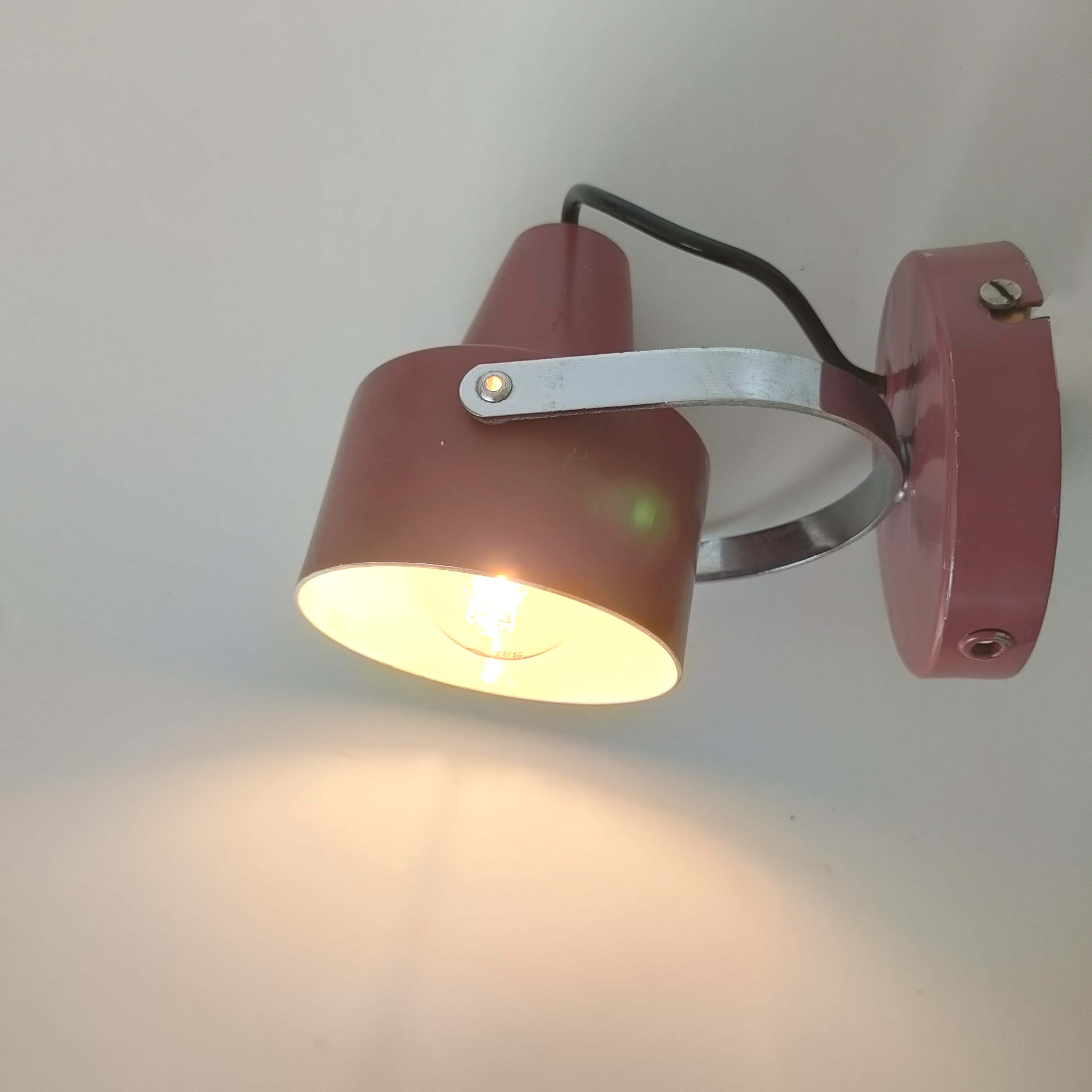 Adjustable spot lamp 70s