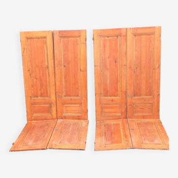 Wooden cupboard doors in pichepin