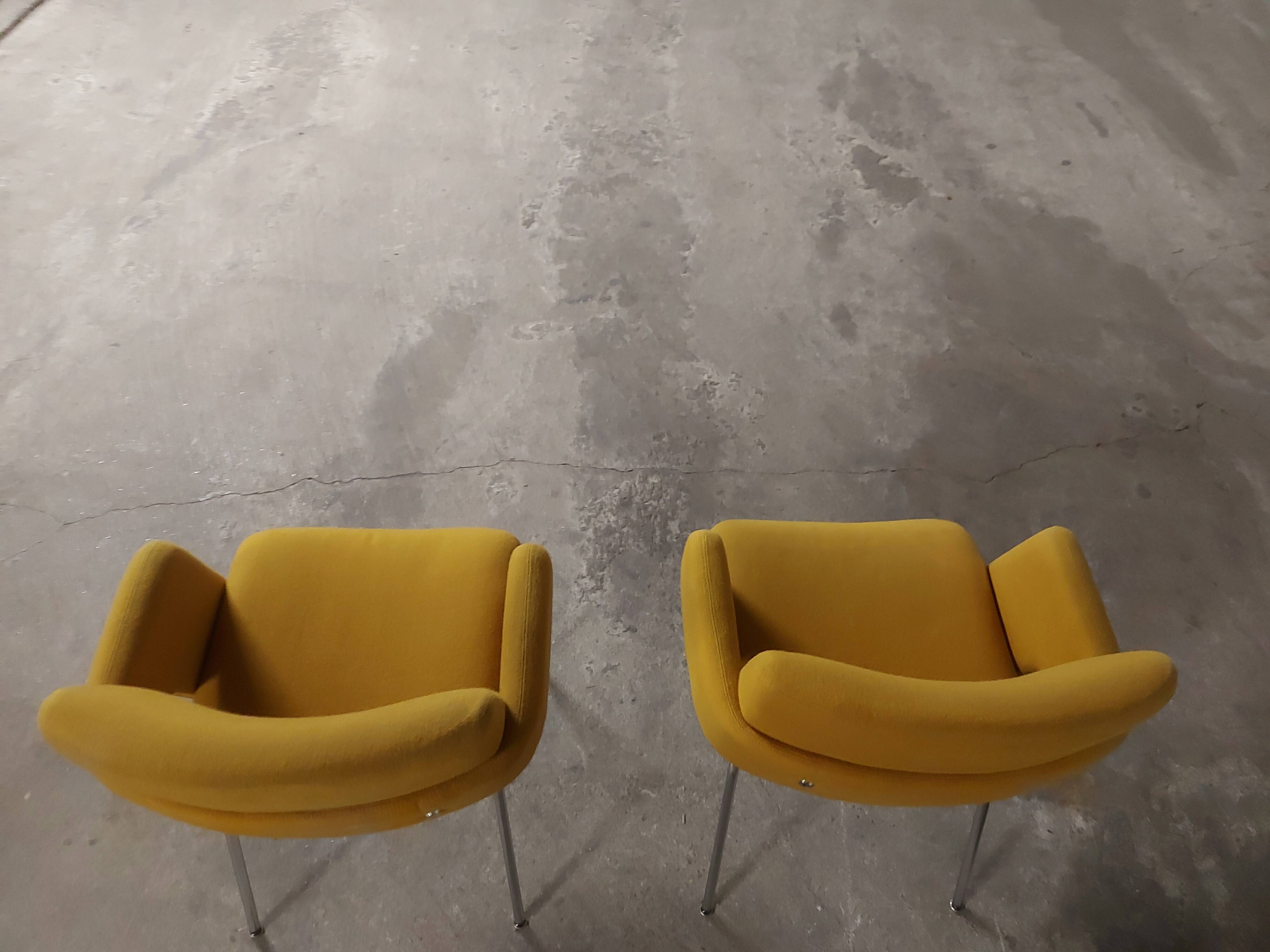 Pair of vintage conference chairs