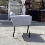 Fauteuil modèle “conseil” de Pierre Guariche édition meurop