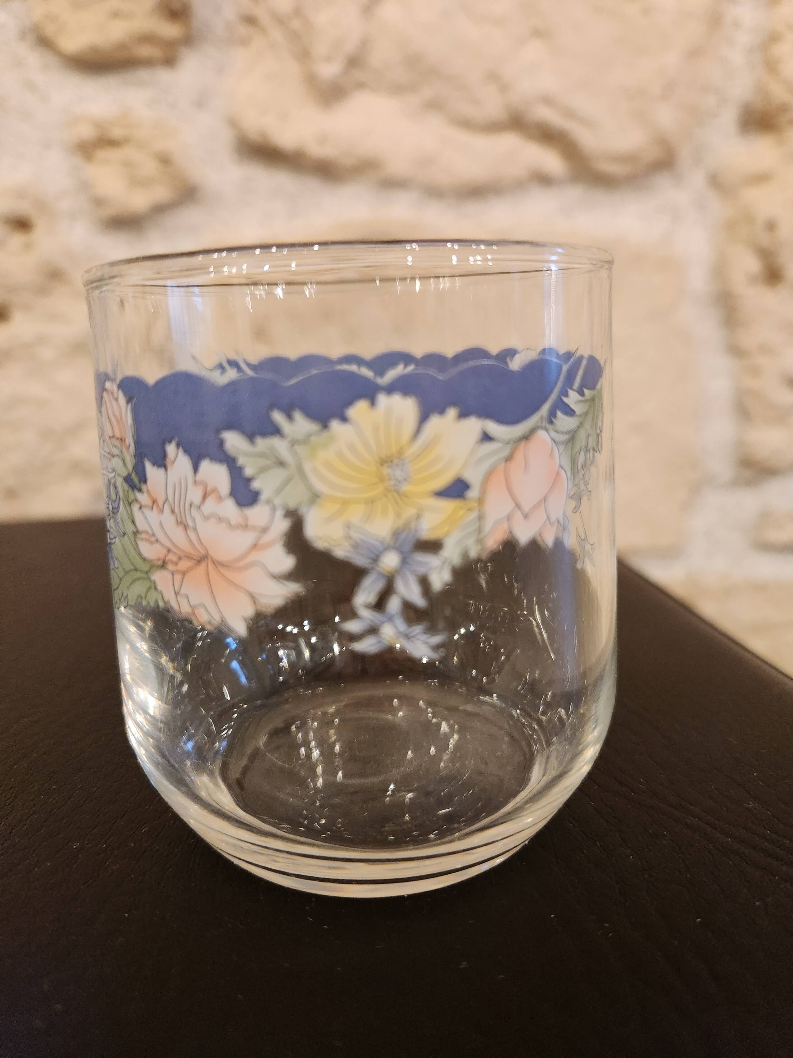 Set of 9 vintage Arcopal Florine glasses – pastel and floral