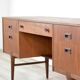 Bureau en teck danois du milieu du siècle, coiffeuse, tiroirs, buffet. Livraison. Vin