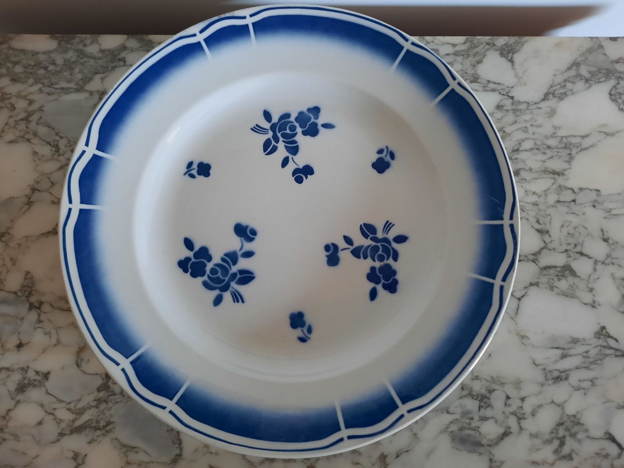 Serving dish