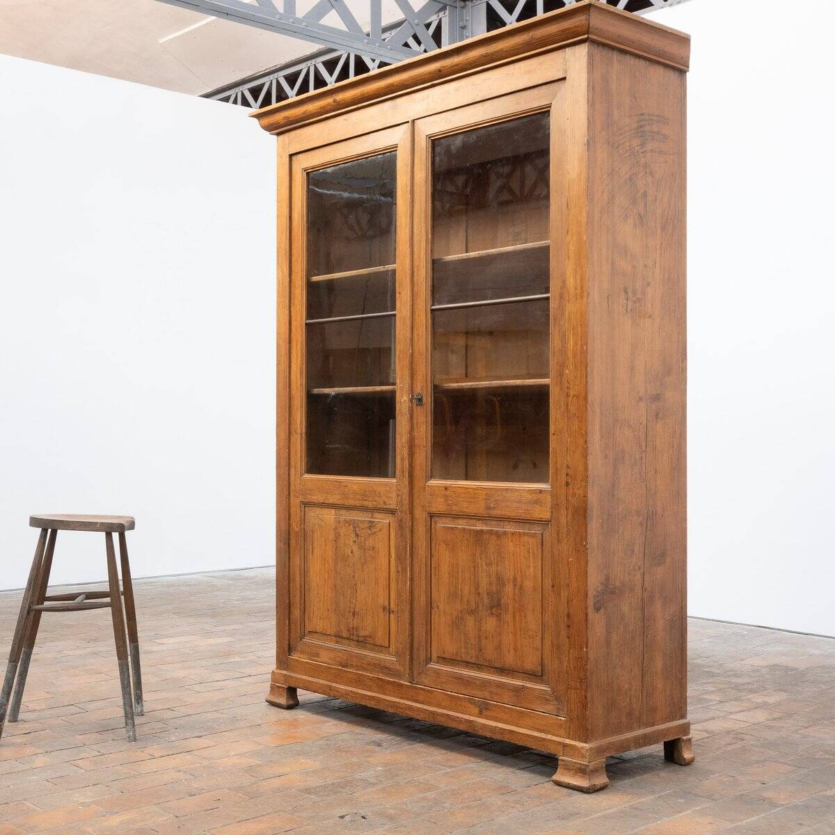 Vitrine en bois française antique, 1900