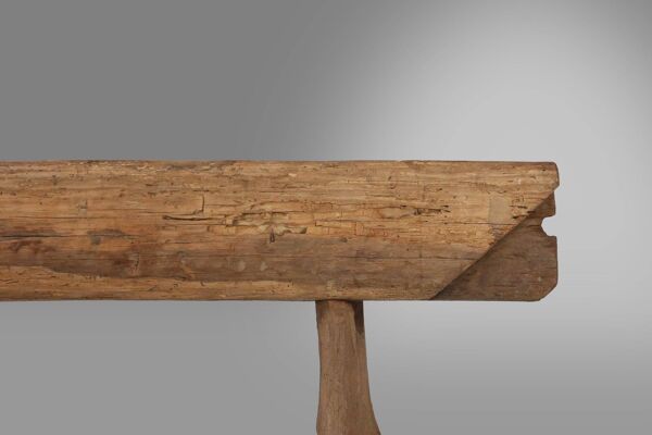 Banc rustique en tronc d'arbre, France, années 1850