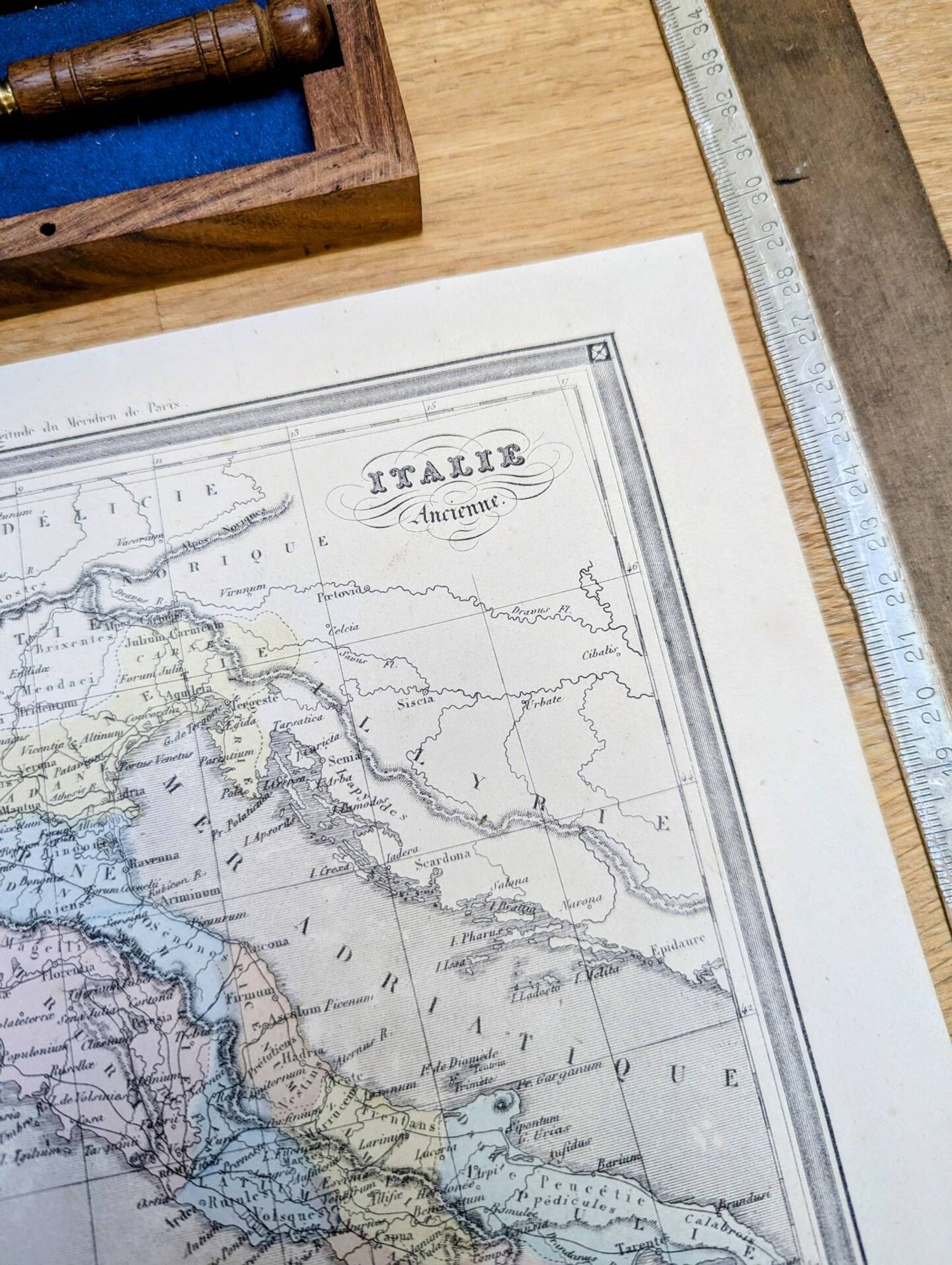 L'Italie ancienne, carte ancienne, imprimée en 1852.