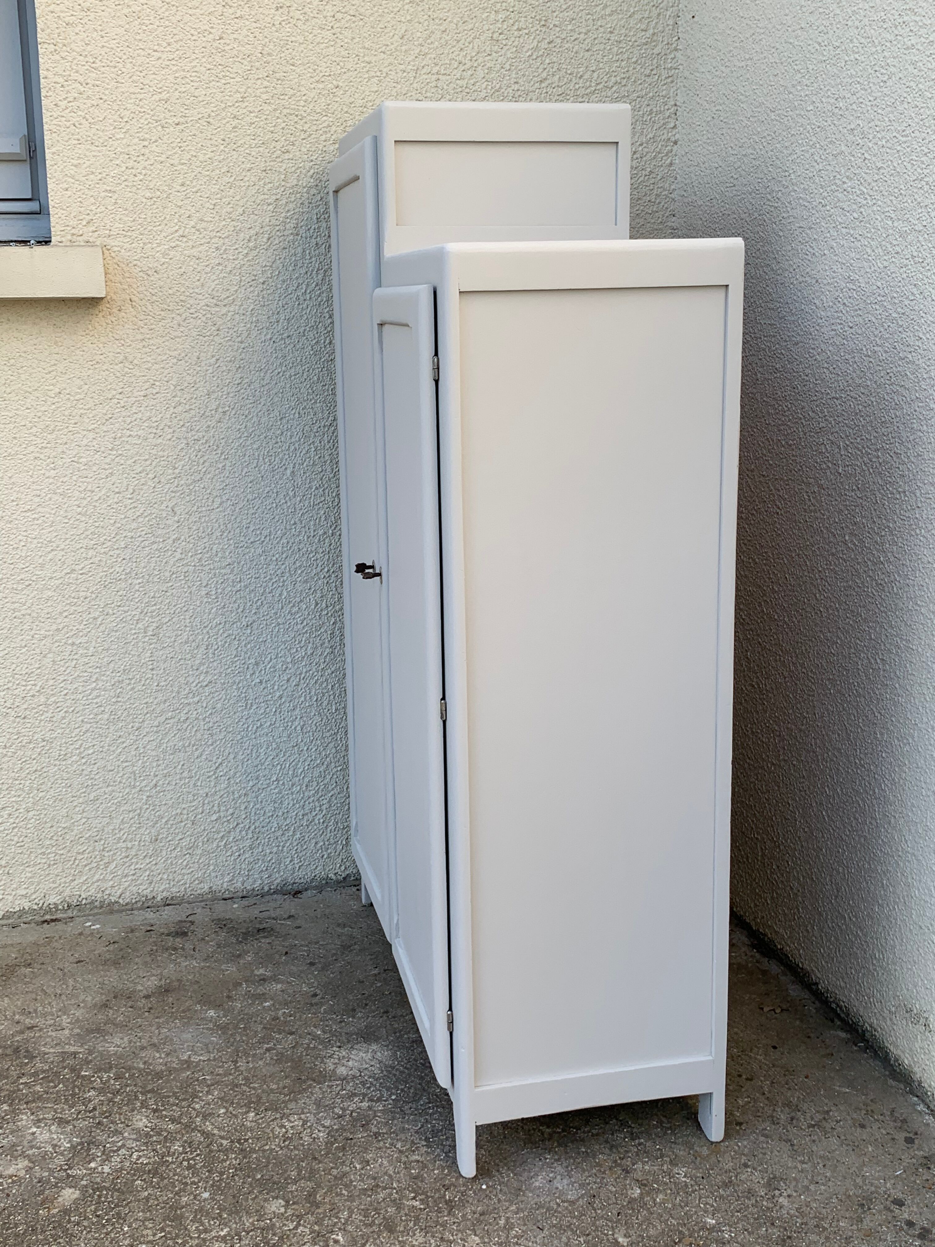Asymmetrical Parisian wardrobe 1940
