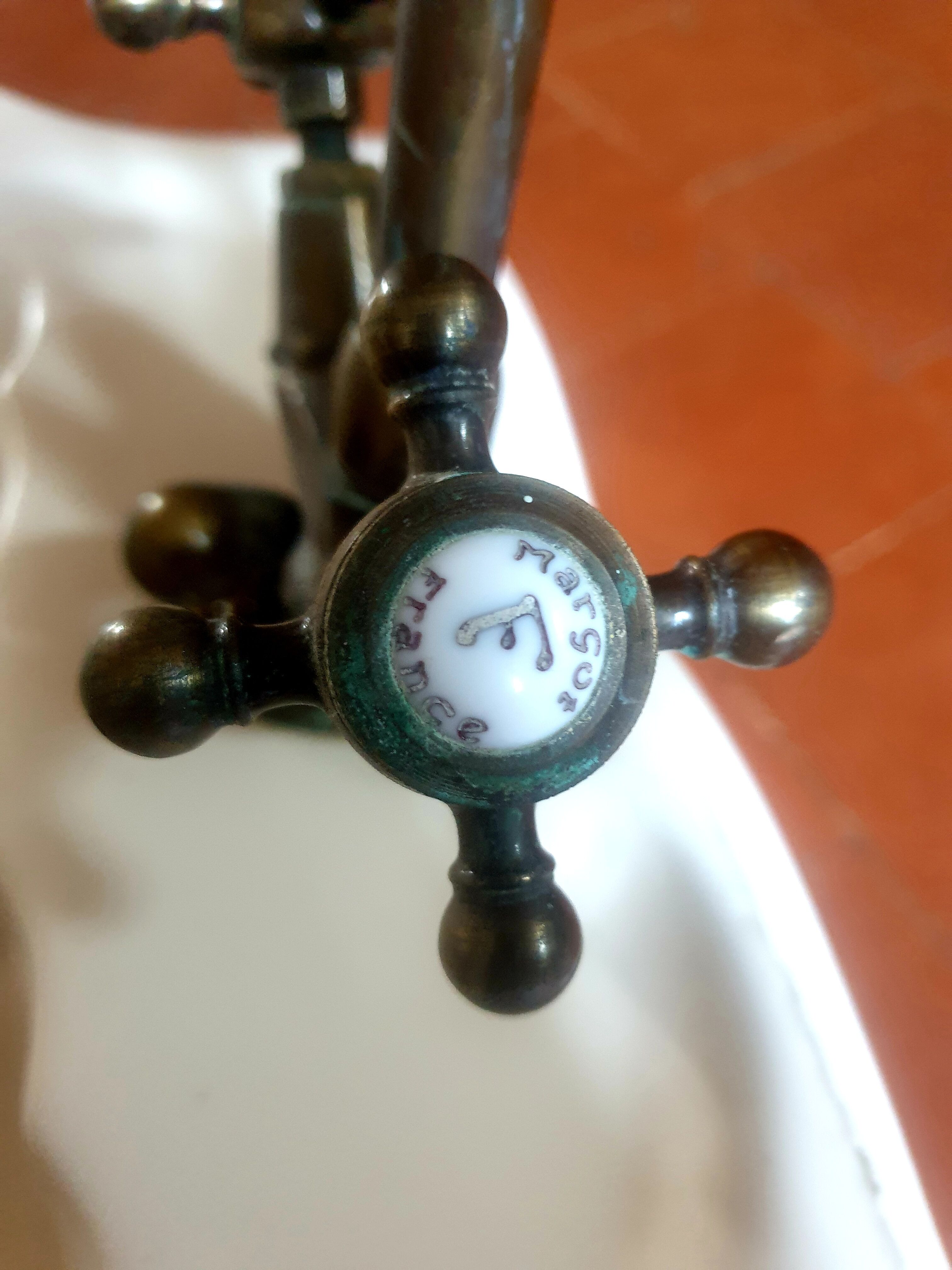 Shell sink and copper taps