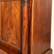 Large buffet in flame mahogany, William IV / Regency columns.