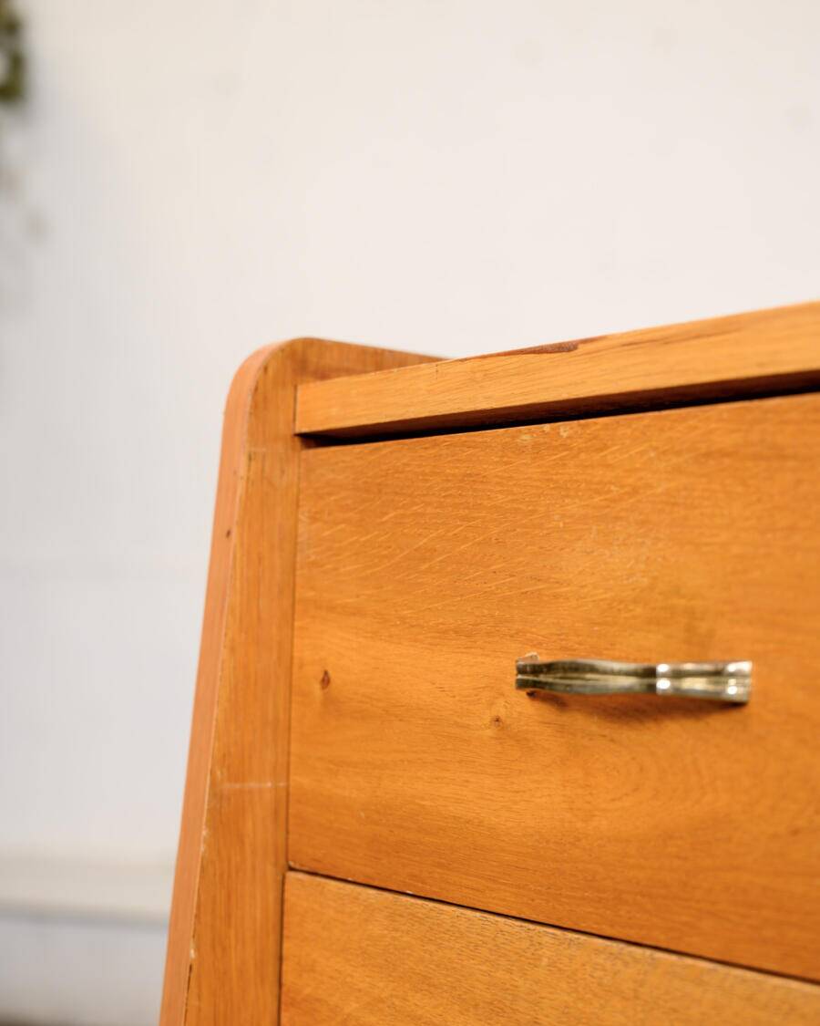 Vintage chest of drawers with 4 drawers