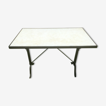 Cast iron foot bistro table