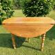 Extendable dining table