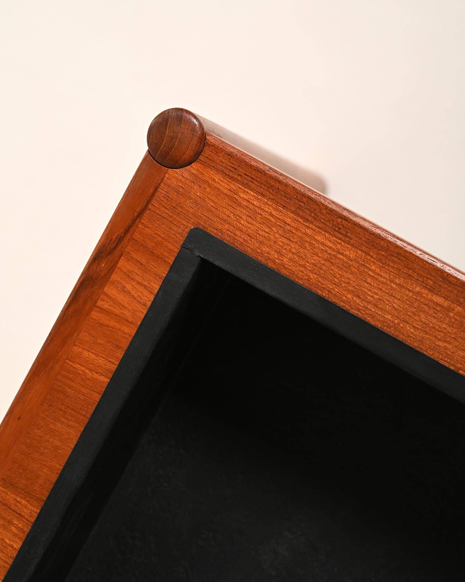 Banc en teck scandinave avec jardinière, années 1960