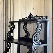Vitrine ancienne