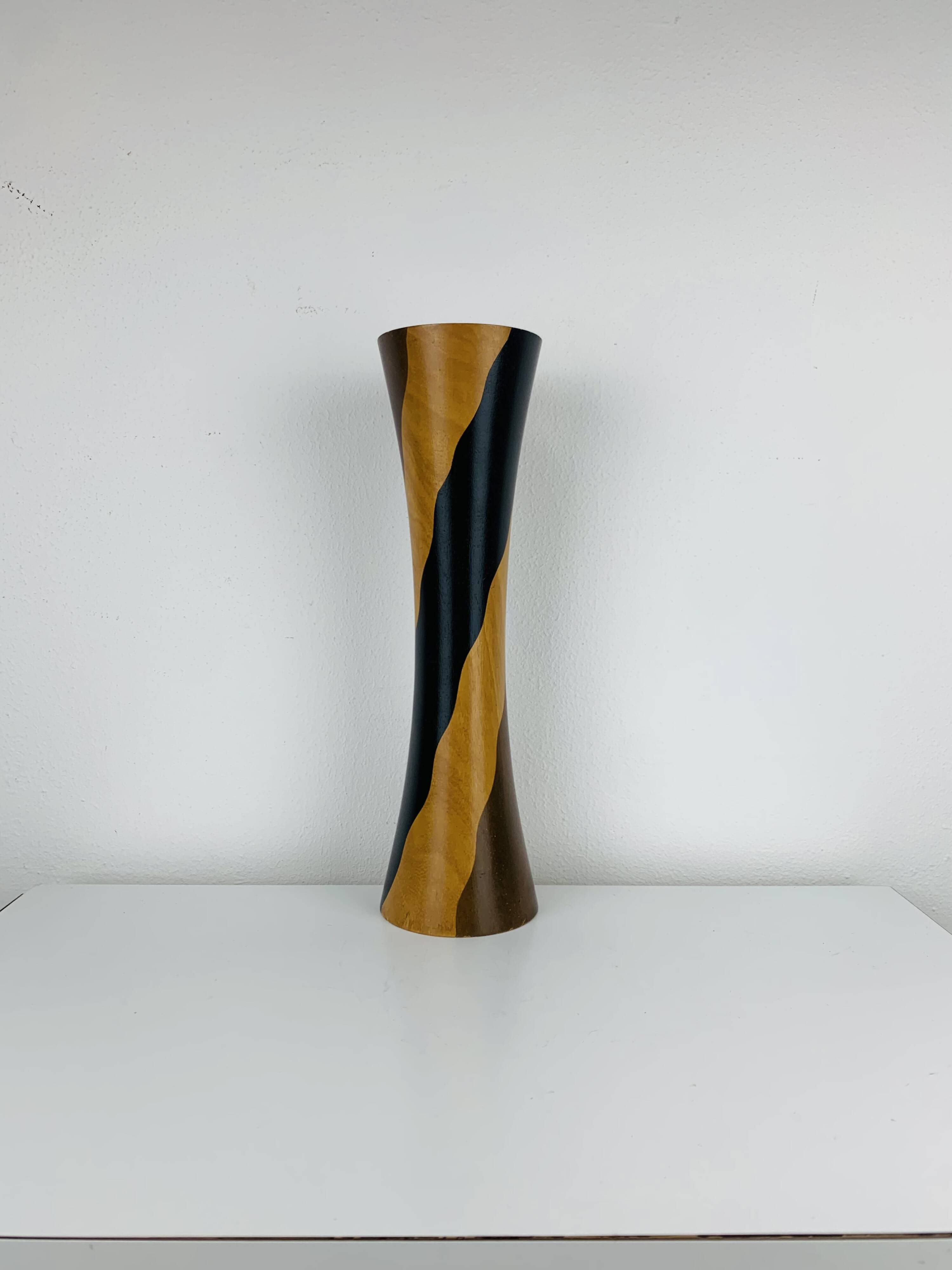 Vase diabolo bois vintage