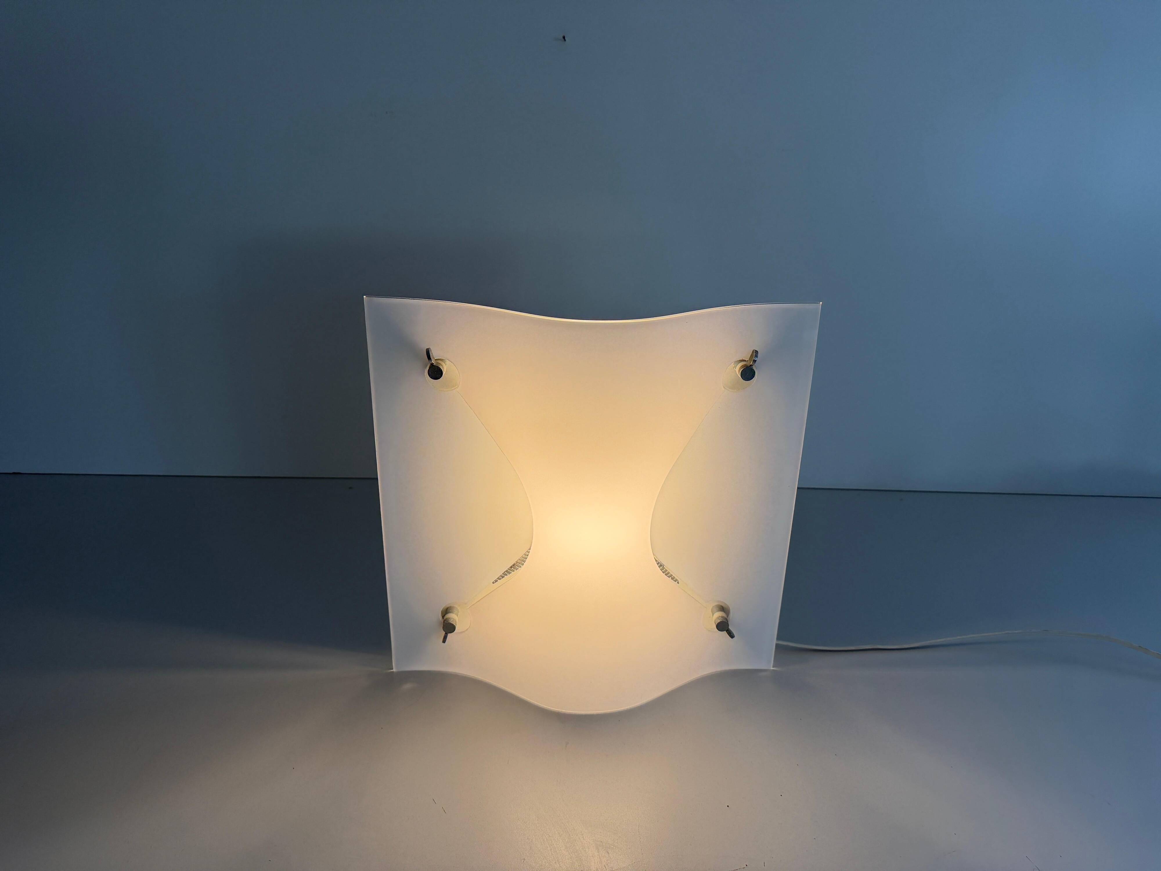 Simple wall light in opal glass with a square design, 1970s, Italy.