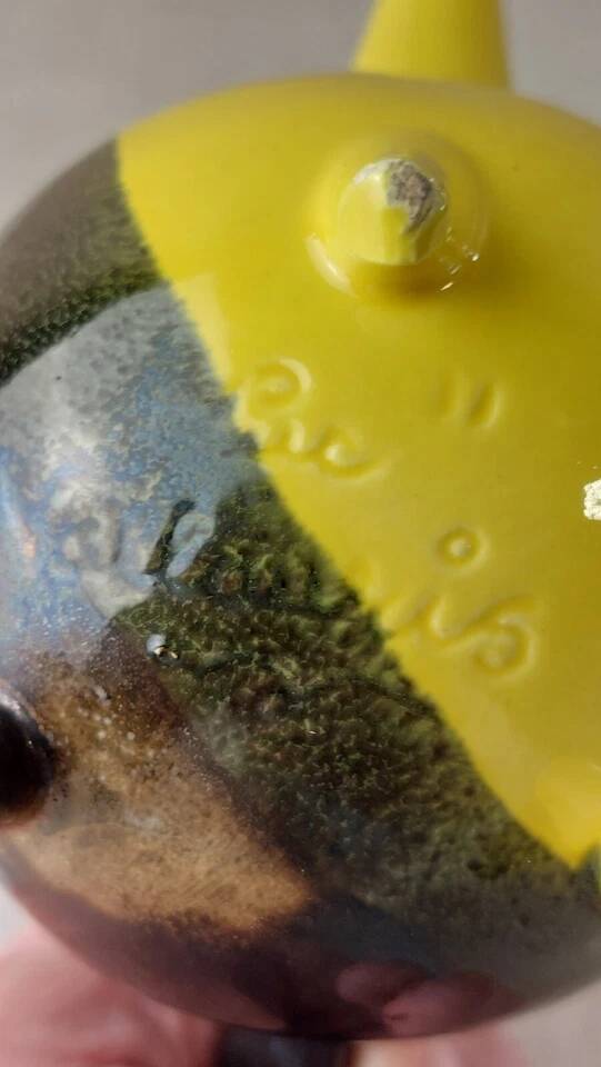 Ancien pot à lait, en céramique bicolore, Luc Lucchesi, de Vallauris