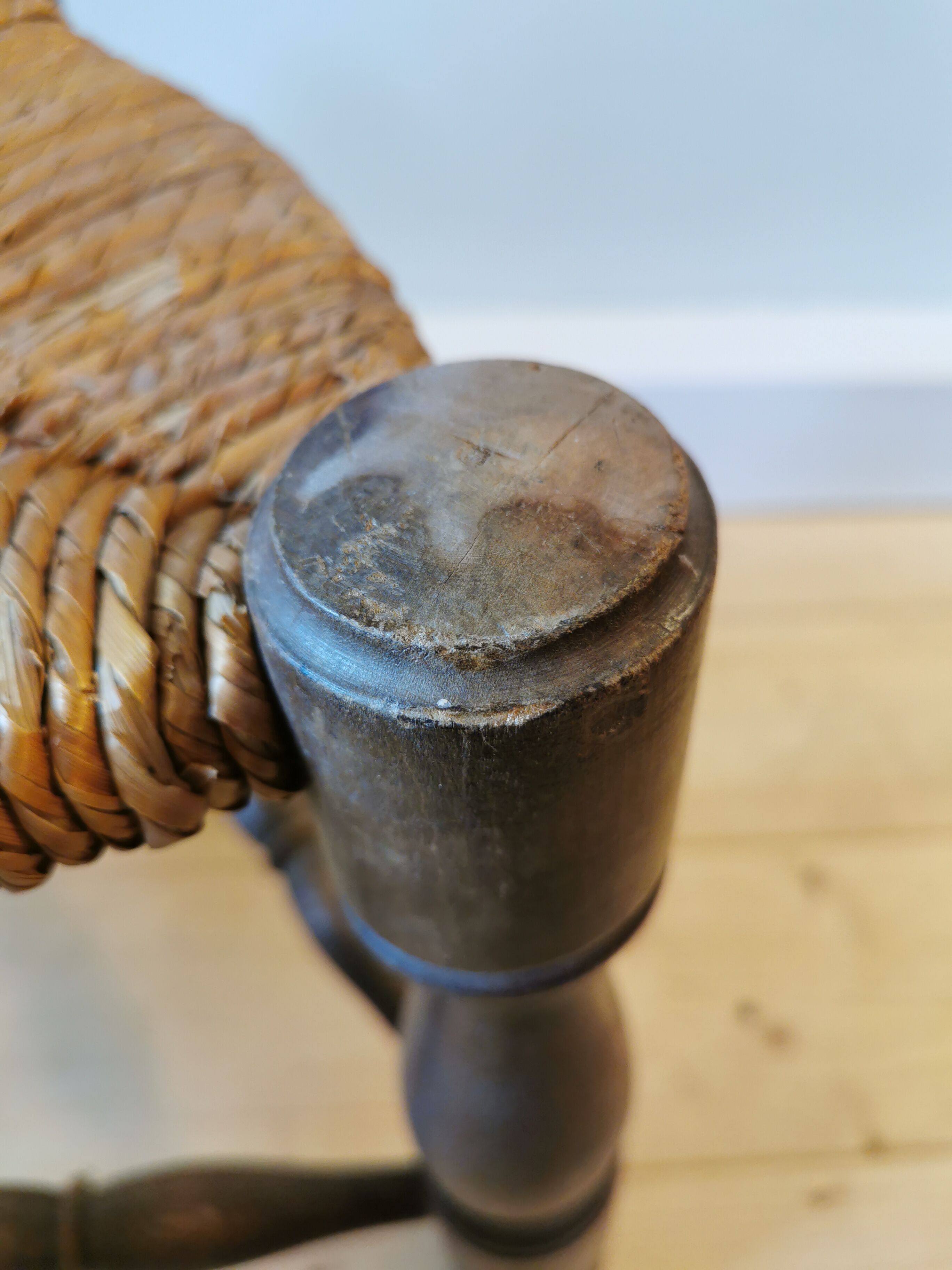 Tabouret tripode paillé des années 50