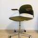 Fauteuil de bureau Olive K-380 entièrement restauré fabriqué par Kovona