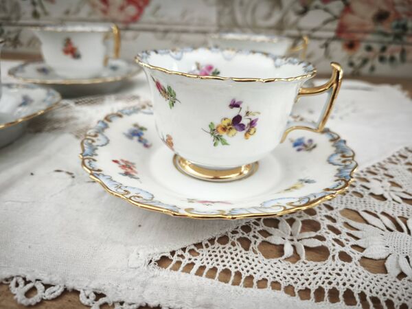 Tasse à thé ou à café long en porcelaine de Meissen Art Nouveau modèle 2