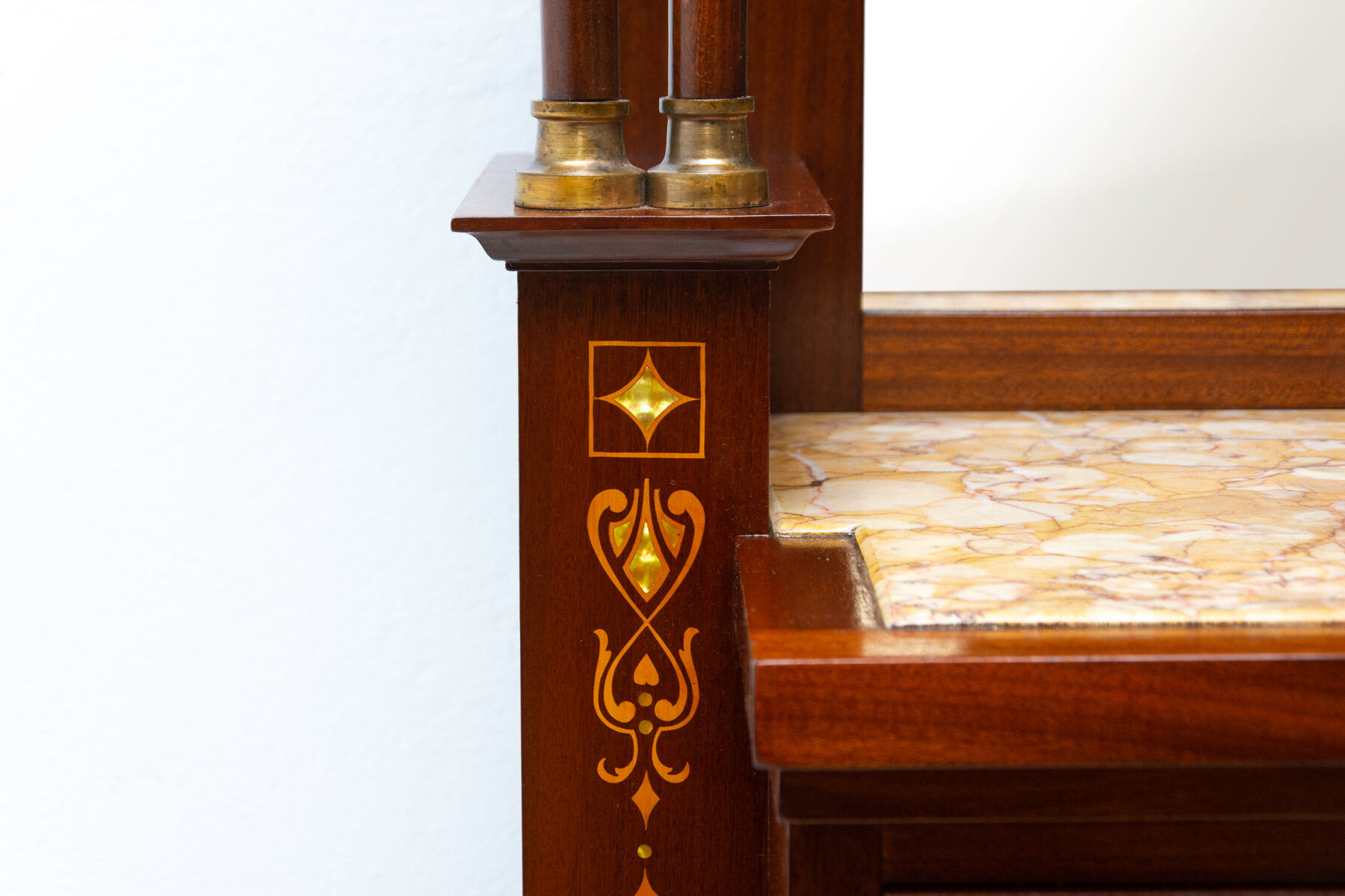 Vitrine sécessionniste en acajou, Autriche, 1910