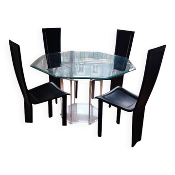Vends Table en verre biseauté  et chaises en cuir Artedi