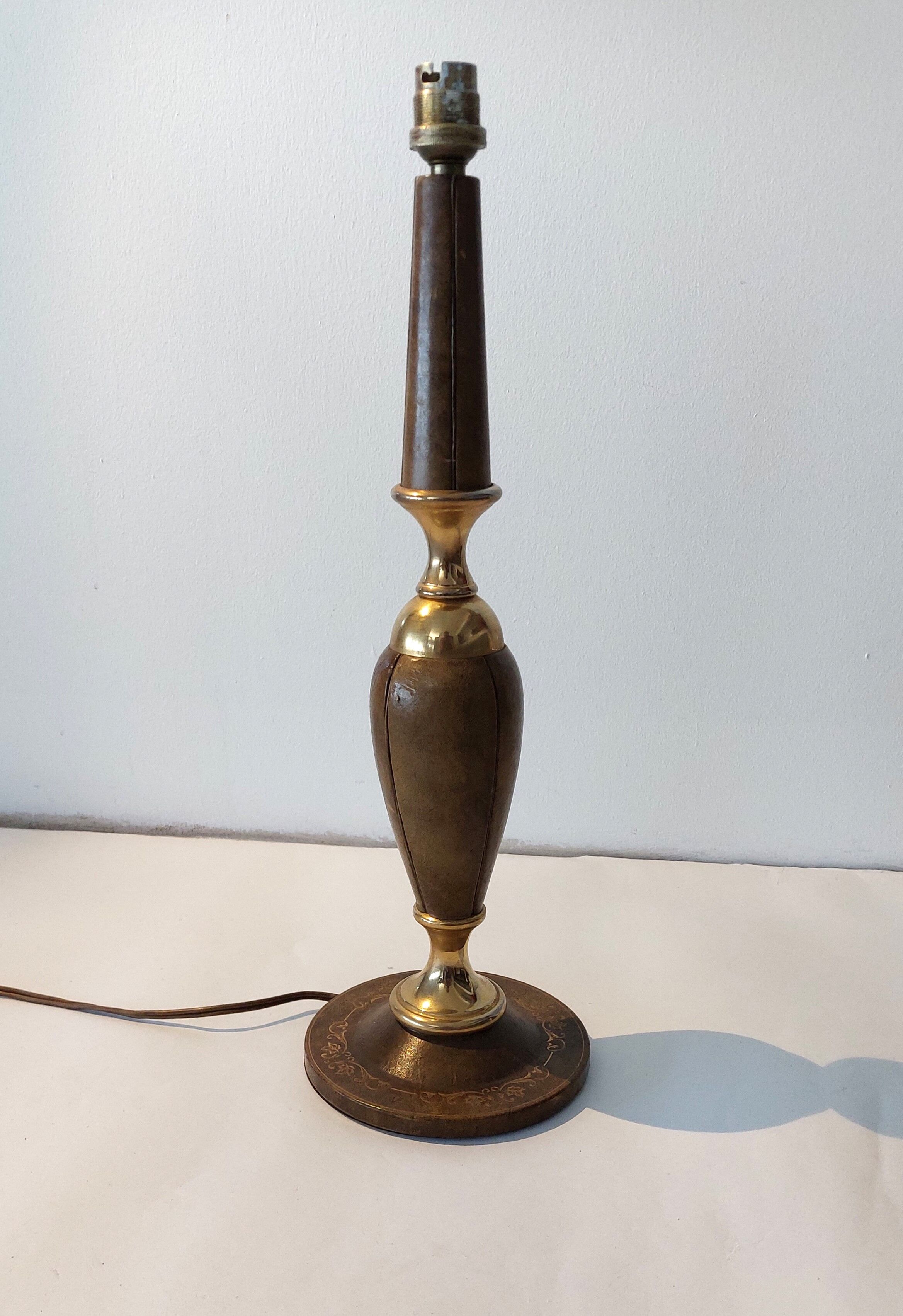 Le Tanneur 1960 lamp stand in leather and gilded brass