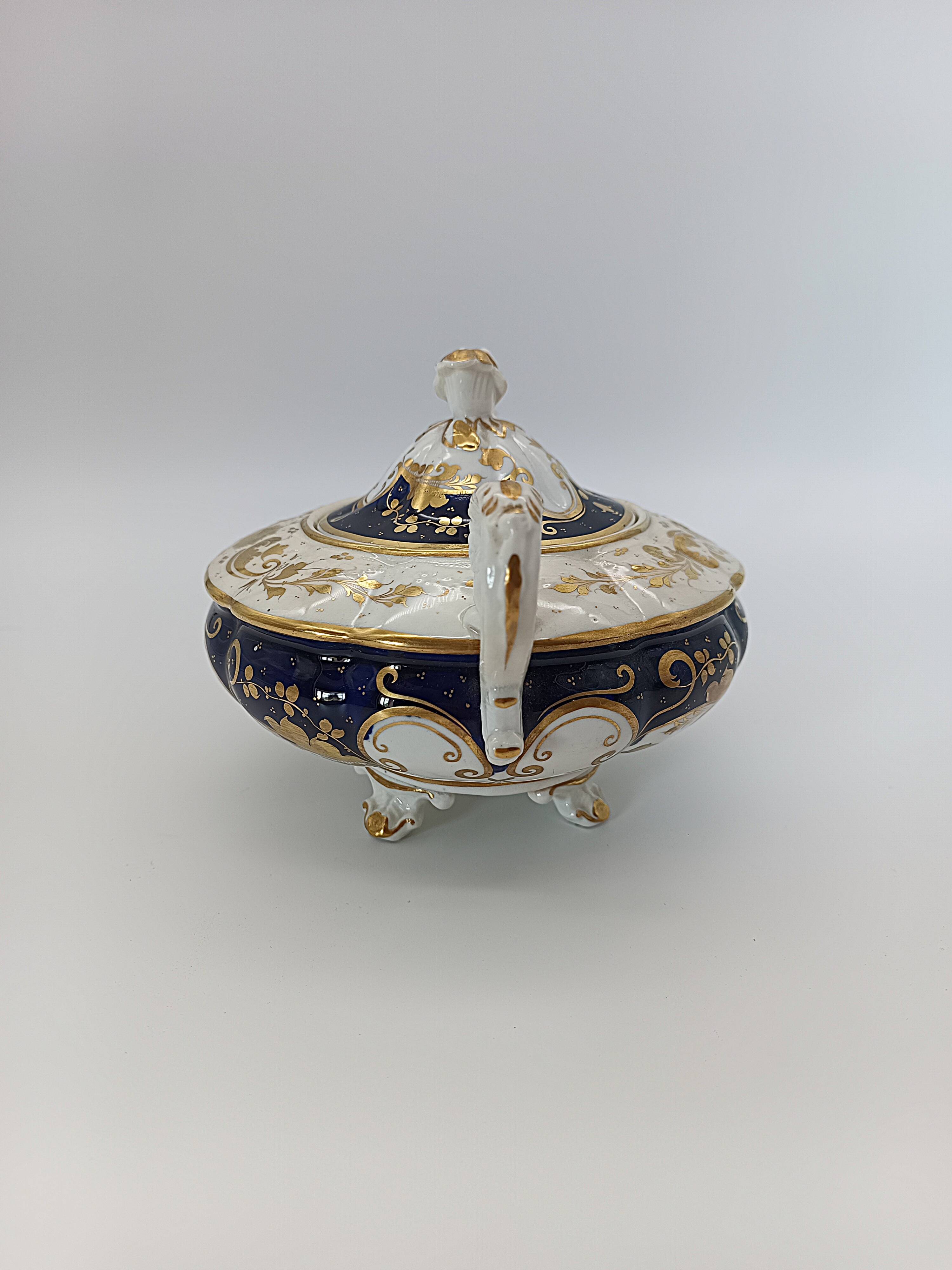 Antique porcelain sweet jar in gilded and cobalt blue, Napoleon III style.