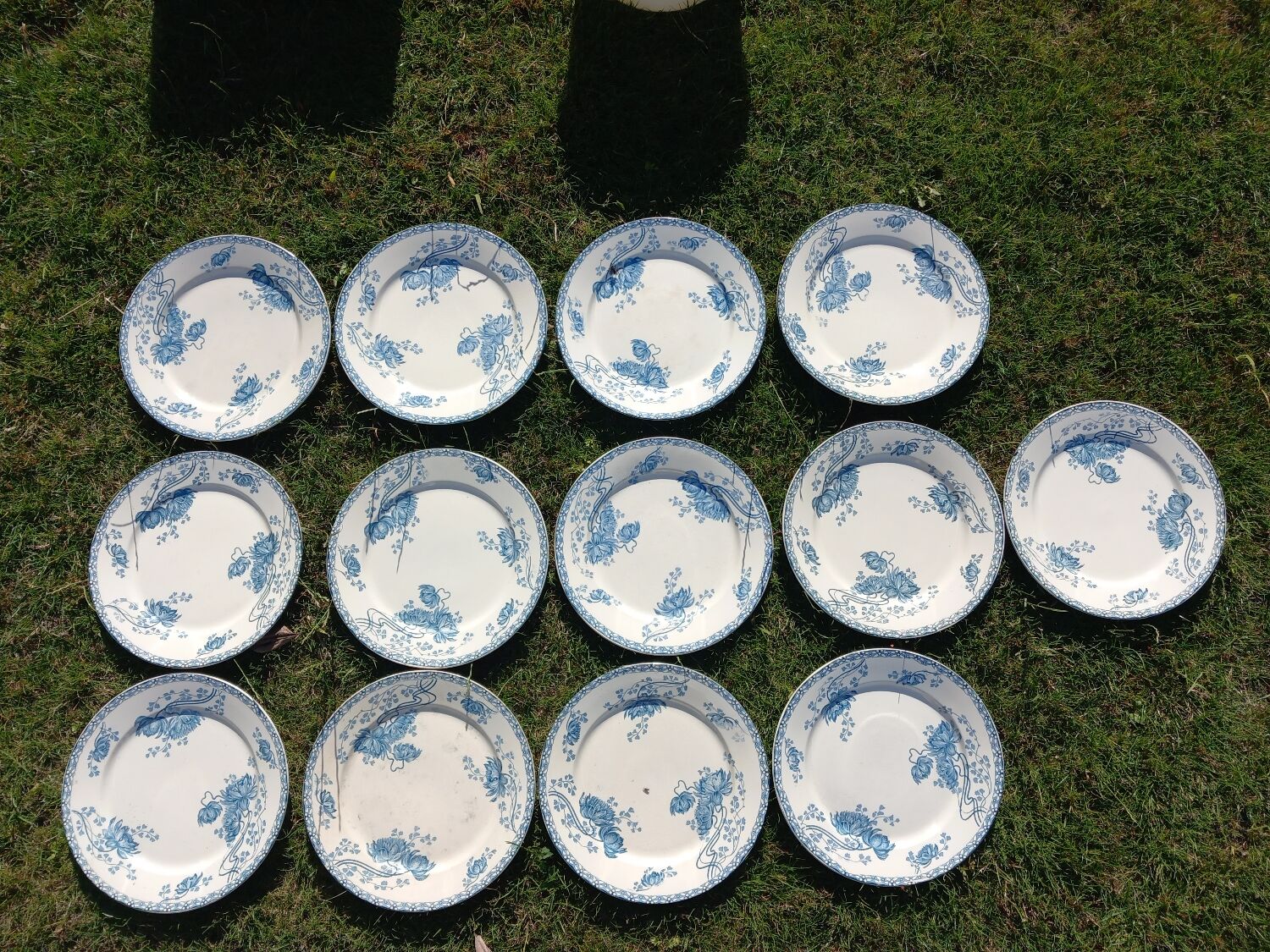 13 sarreguemines plates model royat