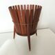 Cache pot scandinave tripode en teck