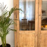 Parisian display cabinet