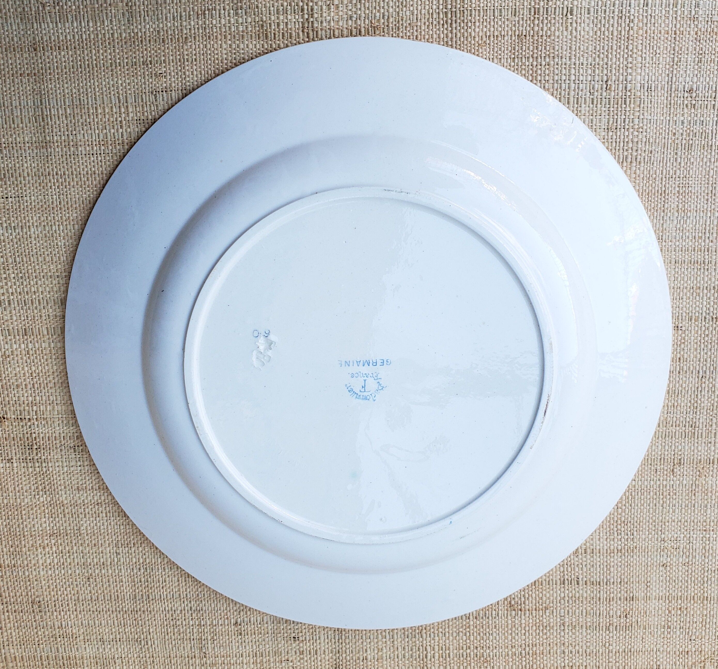 Round dish