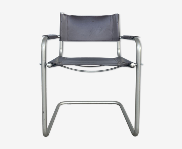 Fauteuil en cuir ancien