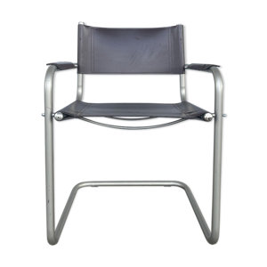 Fauteuil en cuir ancien
