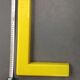 Lettre "L" vintage plexi jaune années 70