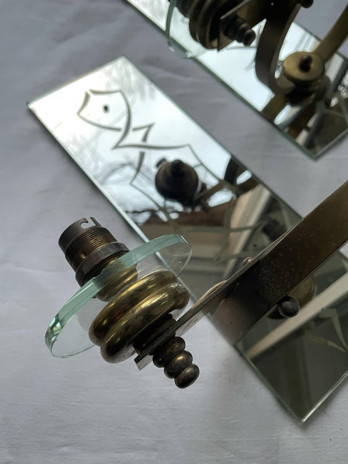 Pair of Italian art deco wall lights in mirror and brass, vintage, 1930s
