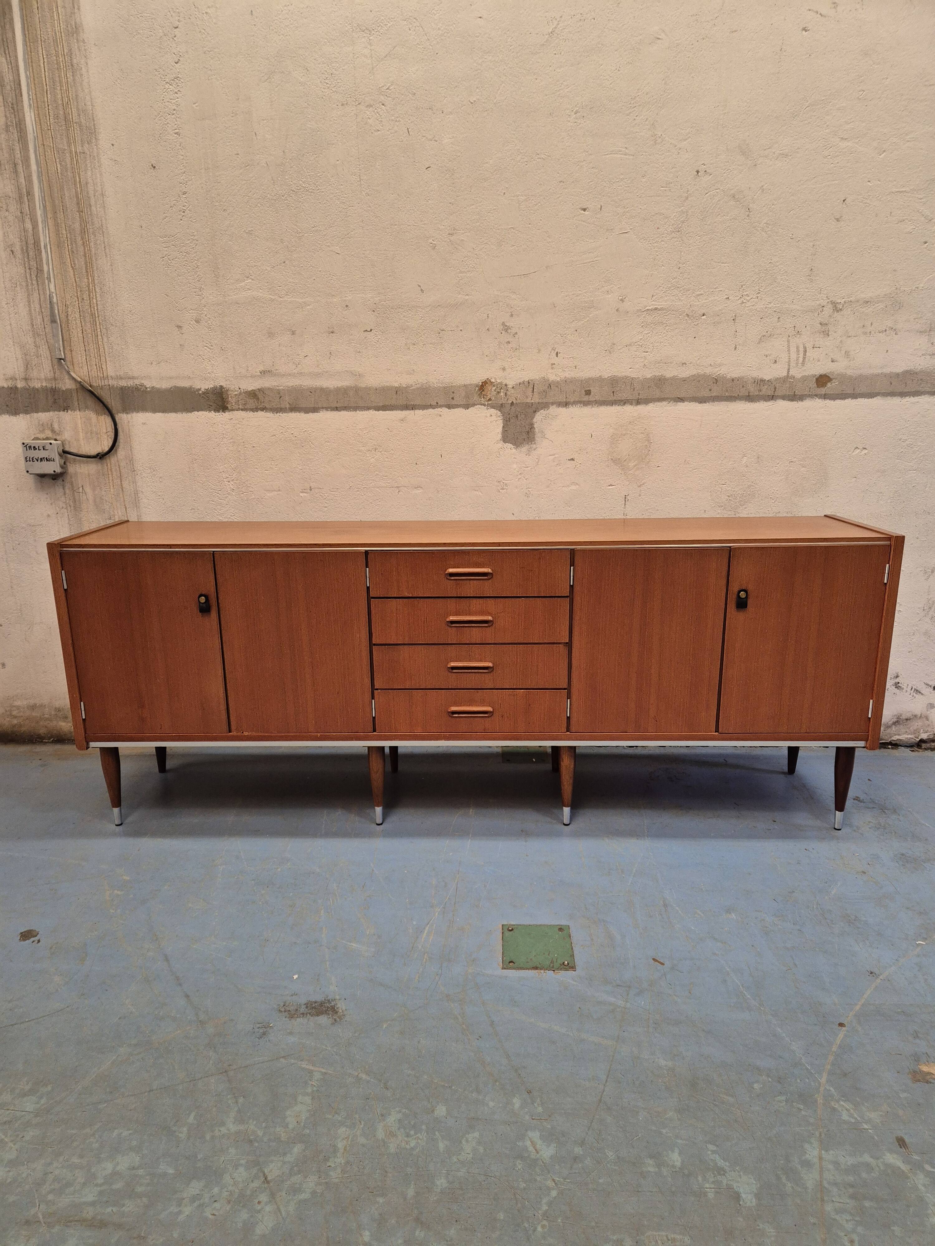 Sideboard