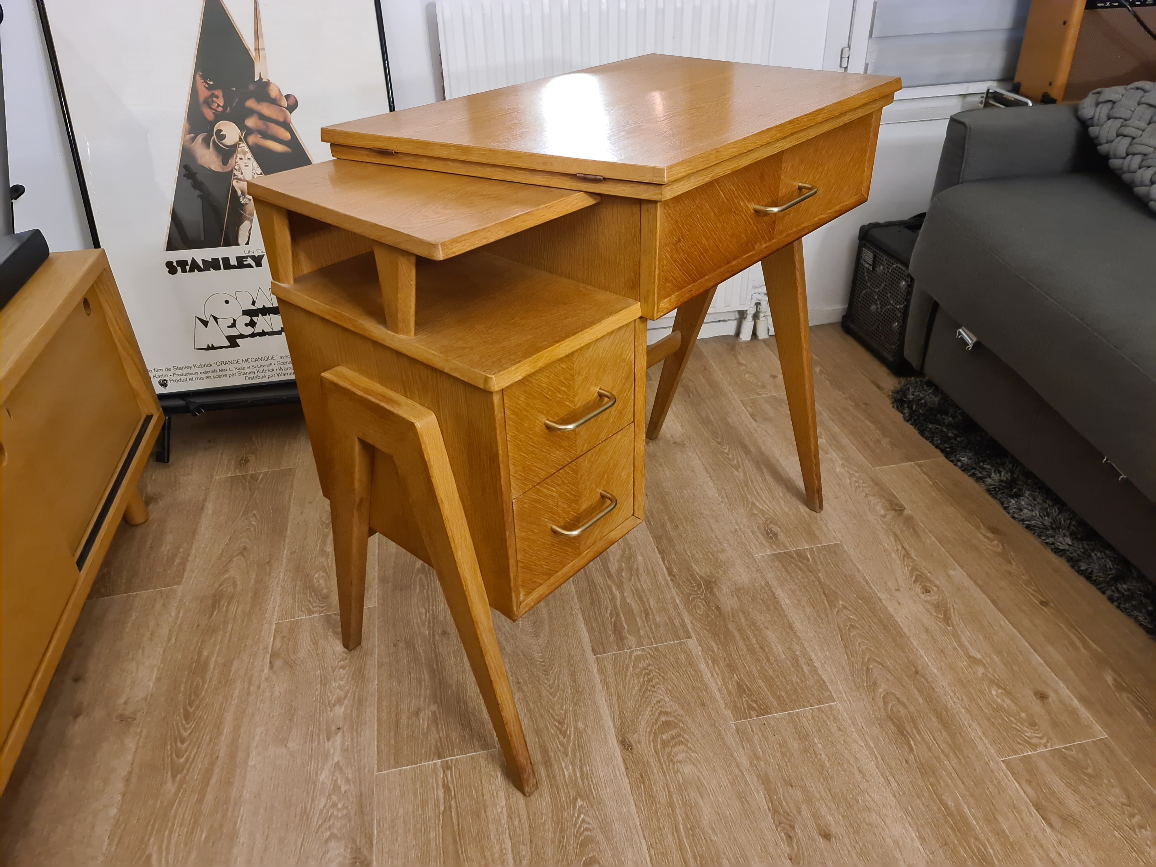 Vintage 1960 Scandinavian Singer sewing machine