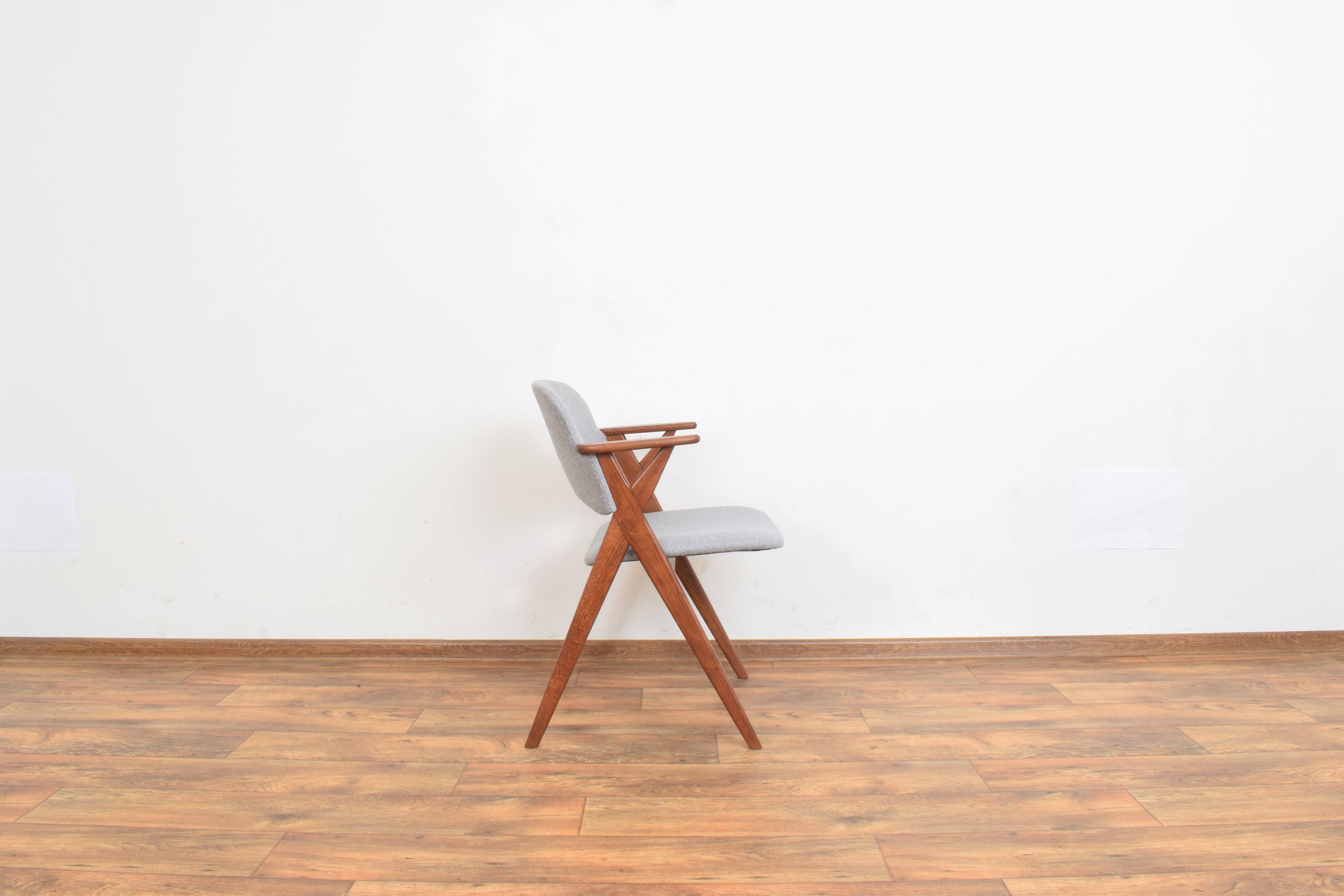 Mid-century danish oak armchair, 1960