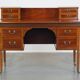 Bureau anglais de style Empire avec marqueterie de bois, XIXe siècle