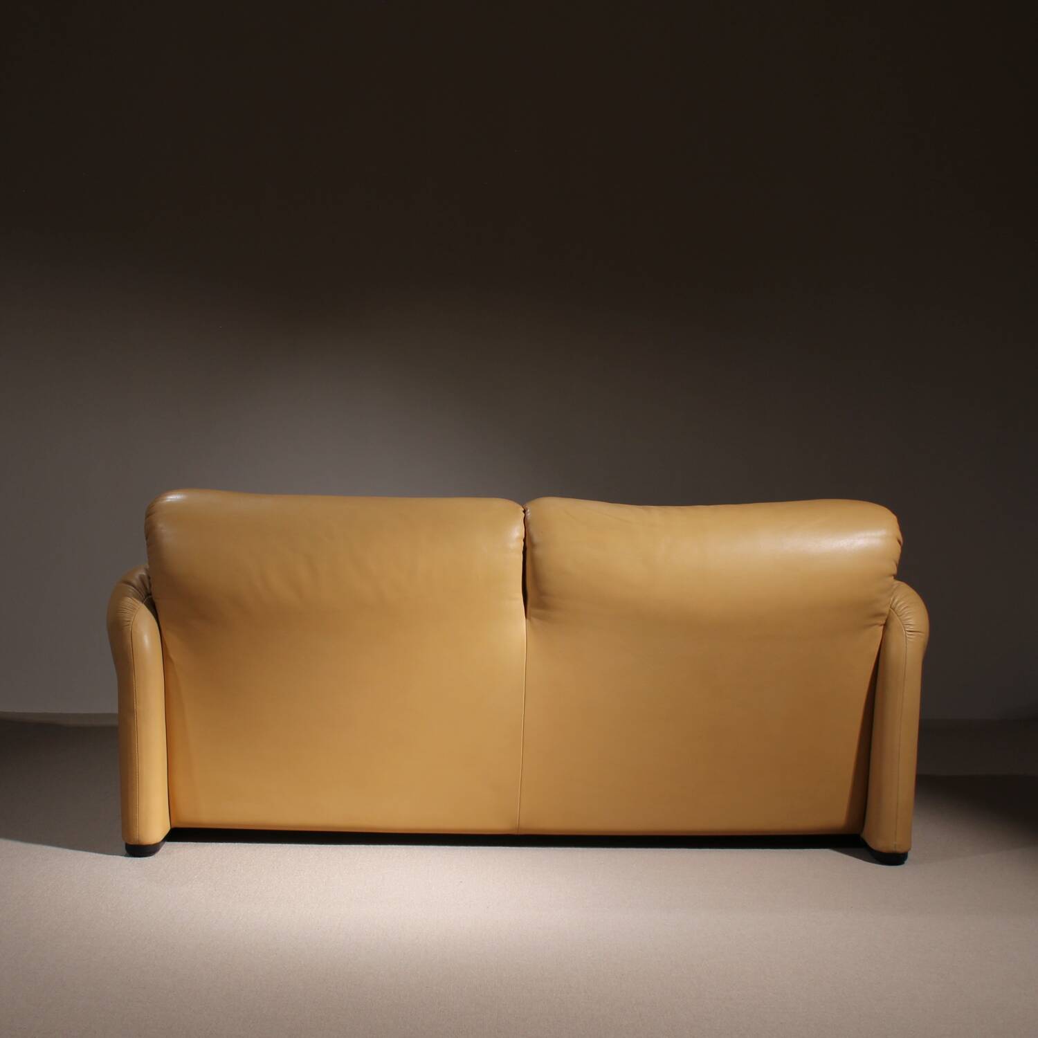 Leather Seating Group ‚Maralunga‘ by Vico Magistretti for Cassina