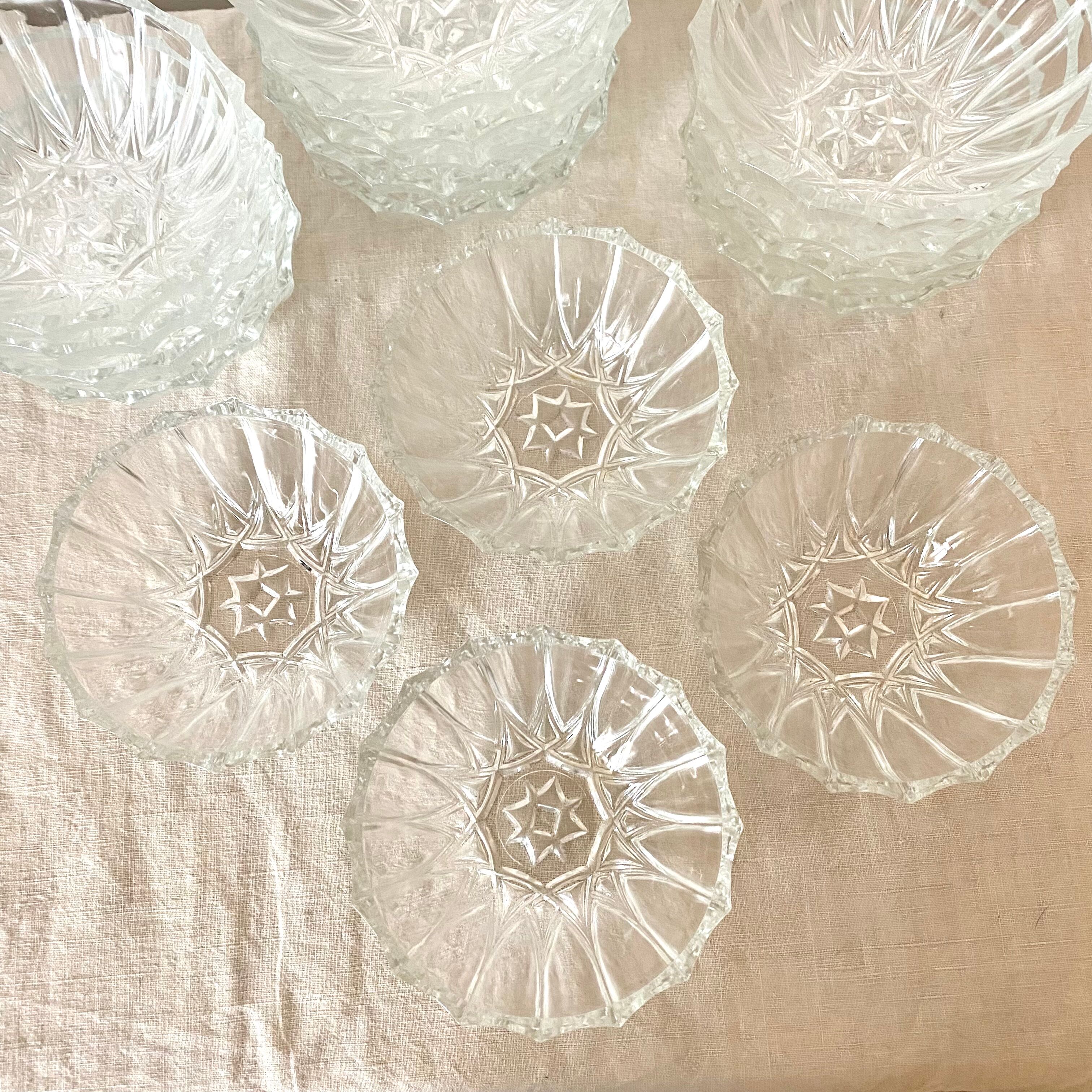 Vintage glass cups 17 pieces