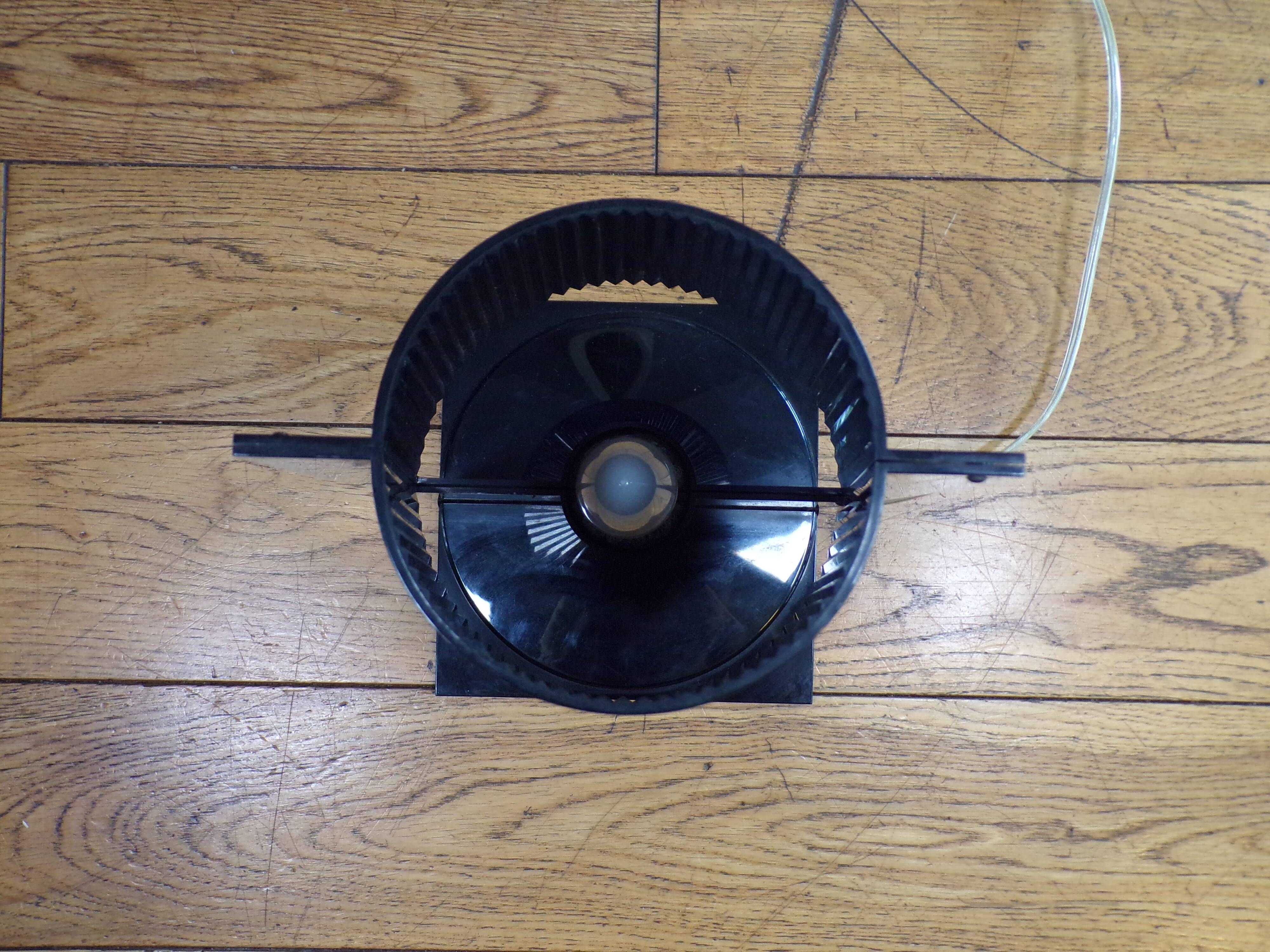 Lampe Kartell Take noire par Ferrucio Laviani