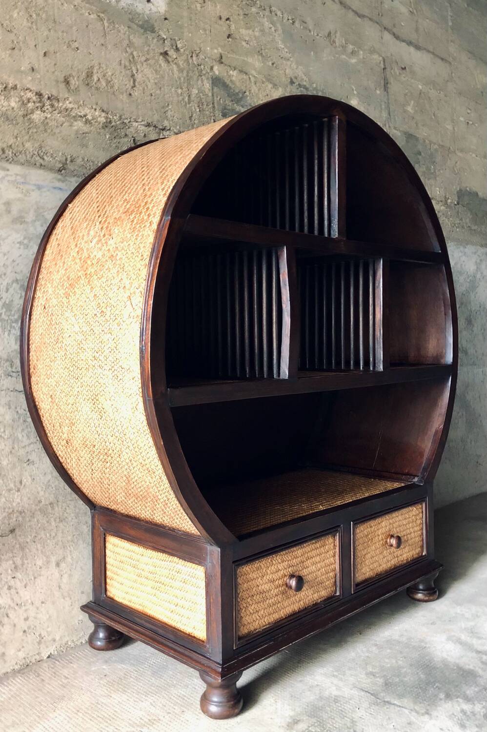 Vintage round cabinet in rattan and acacia