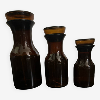 3 amber glass jars