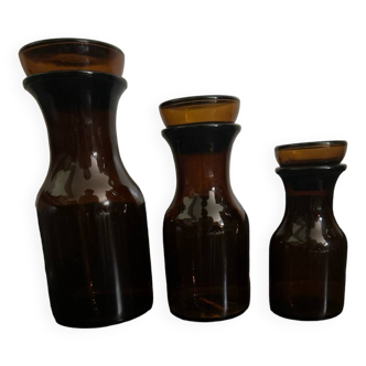 3 amber glass jars