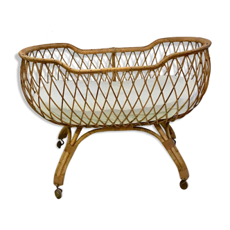 Baby rattan crib