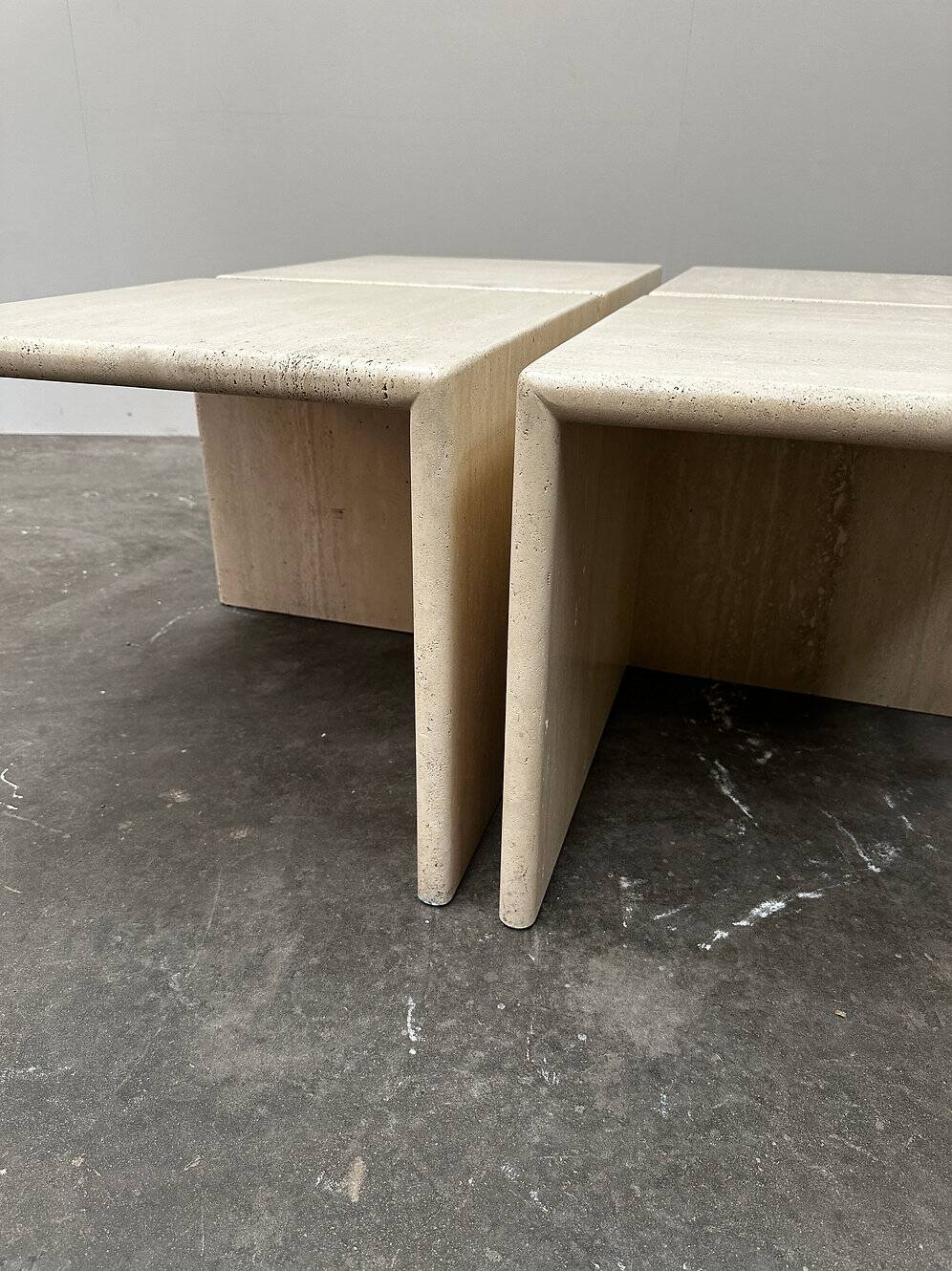 Modular travertine coffee table in 4 brutalist pieces, Italy, 1980s