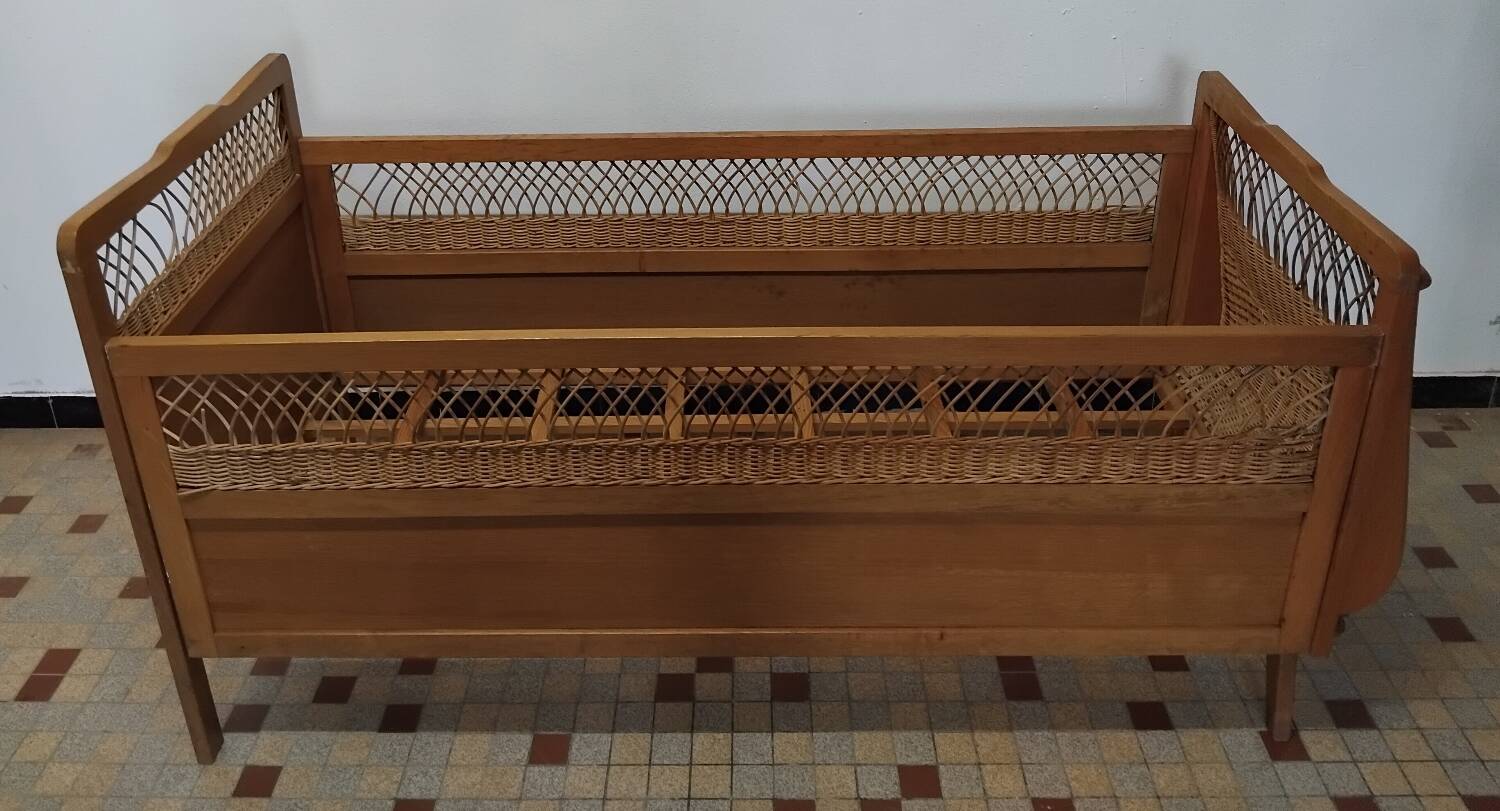 Vintage Rattan Baby Bed