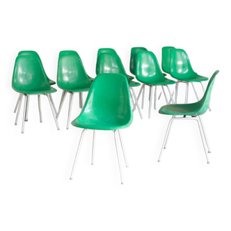 12 chairs green DSX by Charles and Ray Eames / Herman Miller 1960